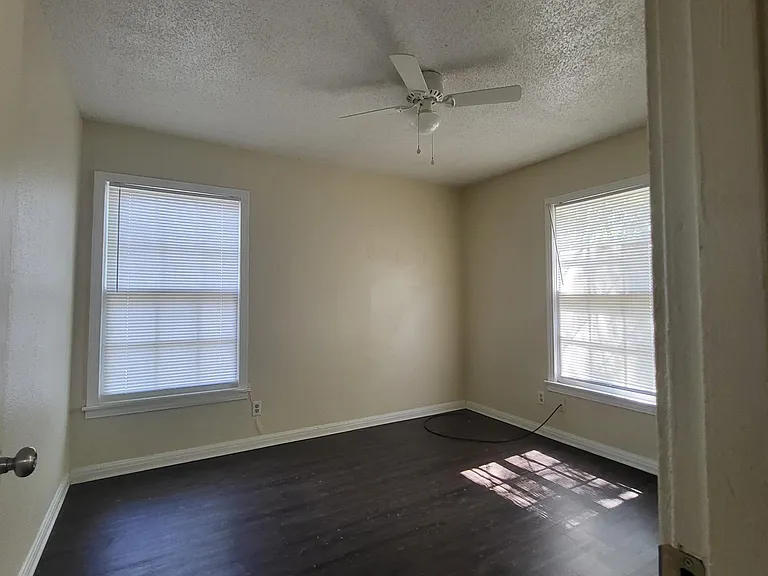 1106 Williamson Dr — Photo 8