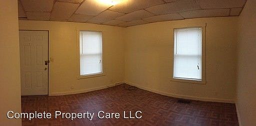 2nd image of 315 N Elm St