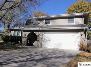 5737 N 115th Cir, Omaha, NE 68164