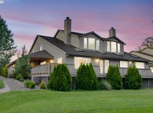 1522 NE Marine Dr, Portland, OR 97211