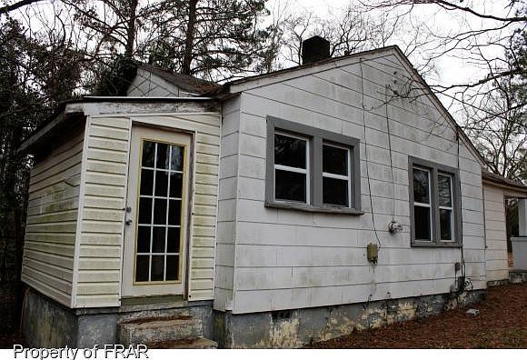 2nd image of 914 Carolina Ave