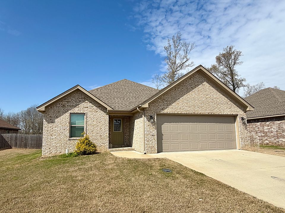 1st image of 125 Brookvale Cir