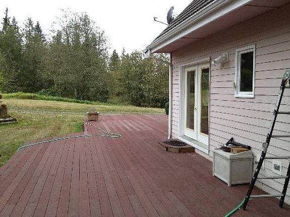 Large Deck for Entertaining