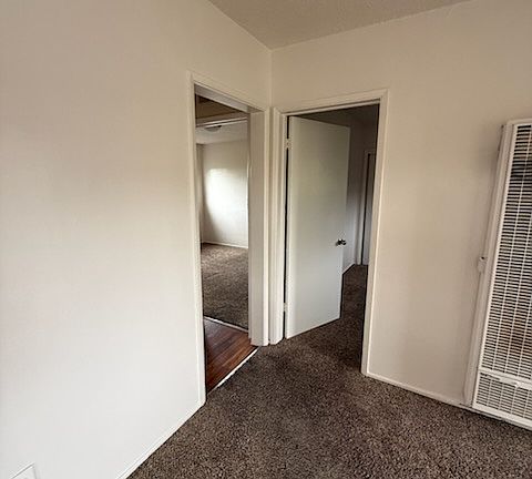 4th image of 404 S H St APT E
