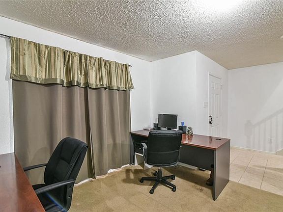 3rd image of 7109 Lake Hawkins Dr