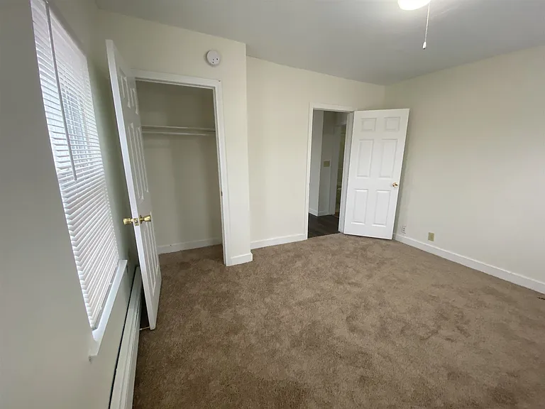 22 Ferry St #2 — Photo 33
