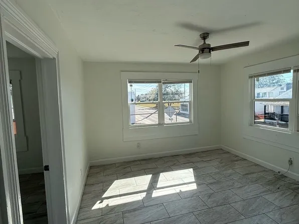 135 N Martin Luther King Junior Ave #B, Clearwater, FL 33755