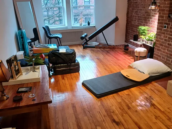 35 West 88th Street image 1 of 6