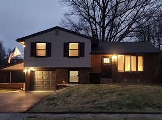 1416 Sandwood Rd, Conshohocken, PA 19428