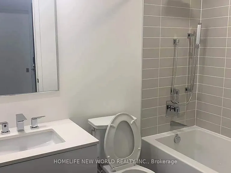 25 Richmond St E #320 — Photo 15