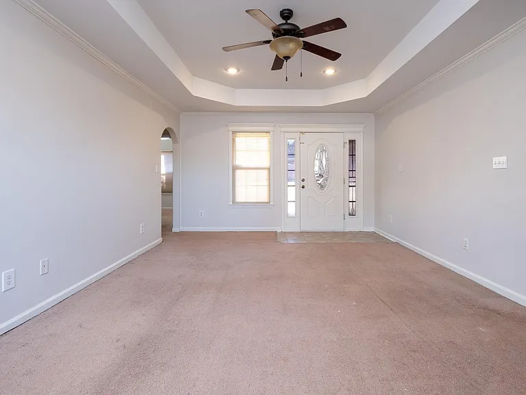 25 Courtfield Dr — Photo 8