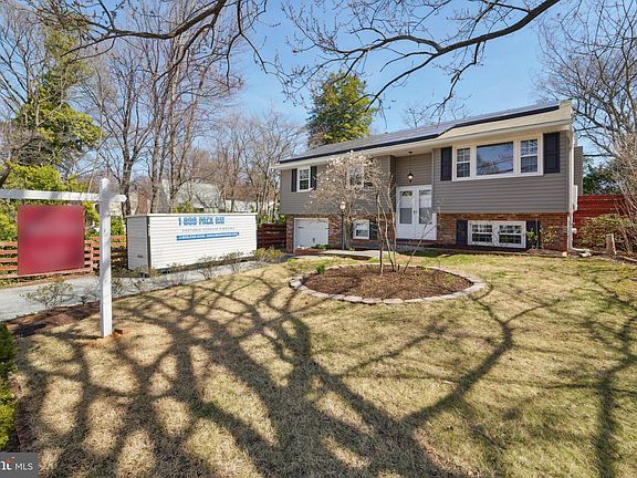 3rd image of 1243 Green Holly Dr