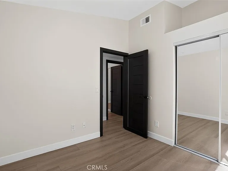28131 Florence Ln — Photo 21