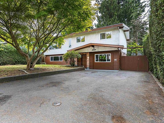 4th image of 14036 102a Ave