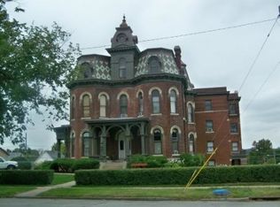 1009 William St, Omaha, NE 68108