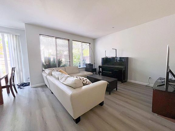 5th image of 10079 Fieldthorn St