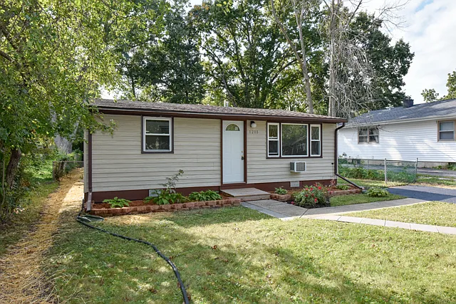 1218 Landon Ave photo 1