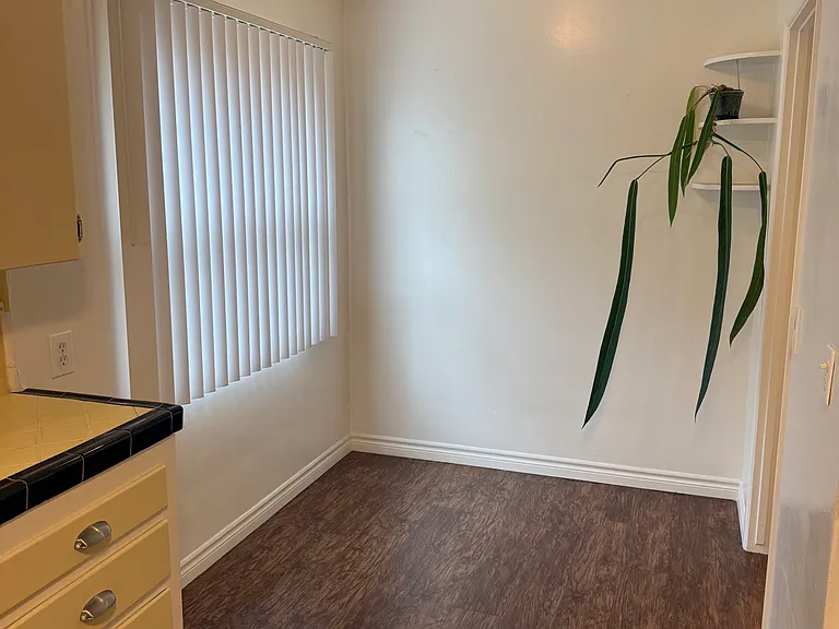 308 E Amerige Ave #0 — Photo 12