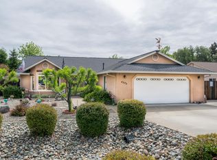 4575 Cerro Ln, Redding, CA 96001