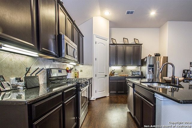 1st image of 225 Parkview Ter