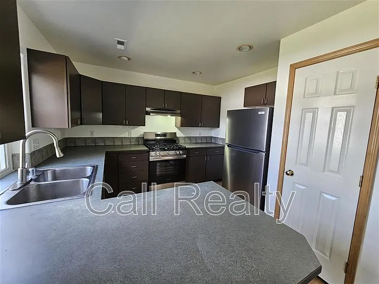 1021 N Malvern Rd — Photo 19