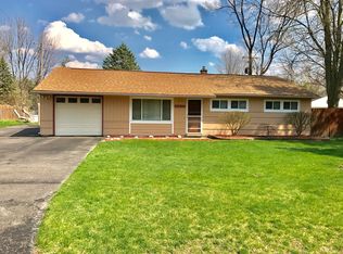 49610 E Valley Cir, Shelby Township, MI 48317