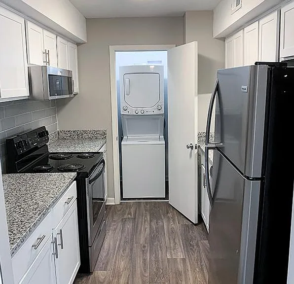 EVERYTHING YOU NEED IN KITCHEN
