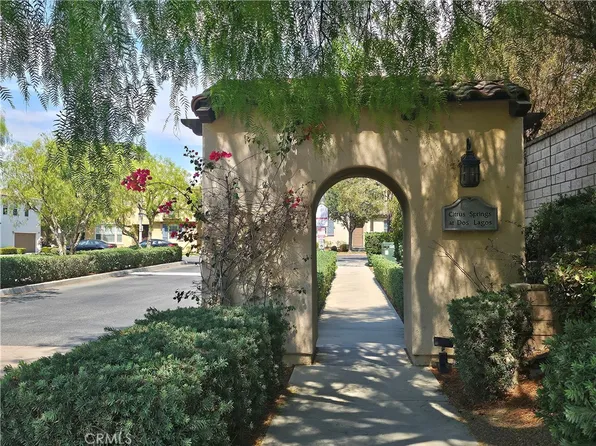 4244 Windspring Cir, Corona, CA 92883