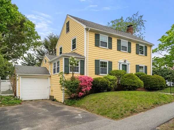 10 Magnolia Rd, Milton, MA 02186