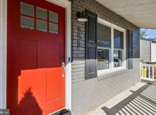 898 Brighton Pl, Glen Burnie, MD 21061