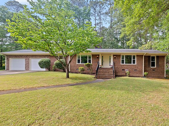3rd image of 102 Olmstead Ct