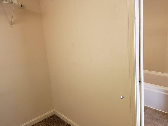 2nd image of 261 Meadowview Dr APT 5
