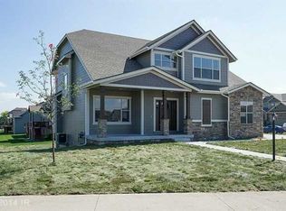 3027 Berkshire Dr, Clive, IA 50325