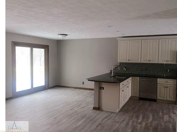 4th image of 1838 Briarwood Dr