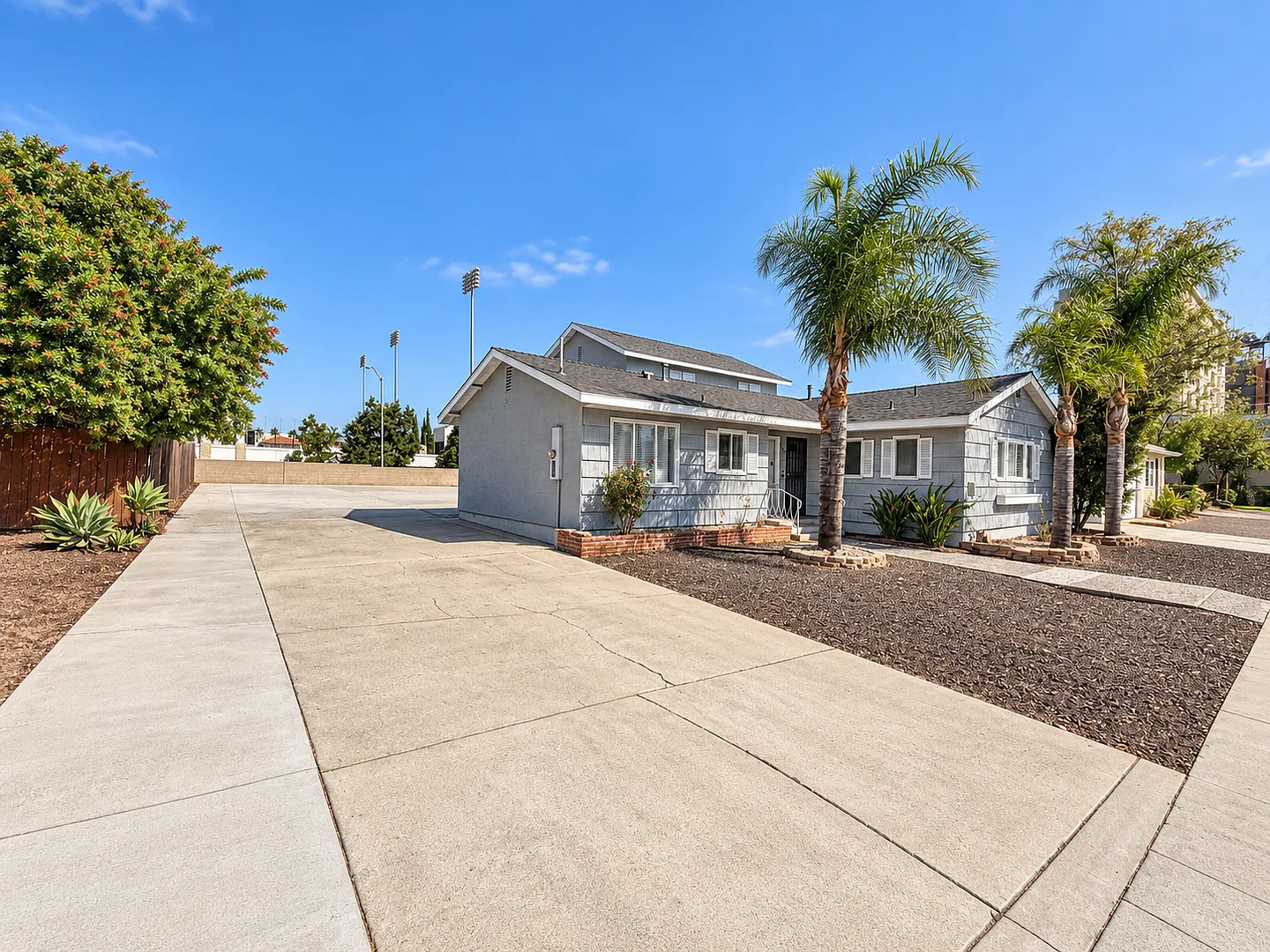 5478 Mary Lane Dr. — Photo 2