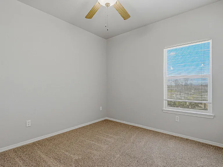 3241 Perla Point Dr — Photo 10