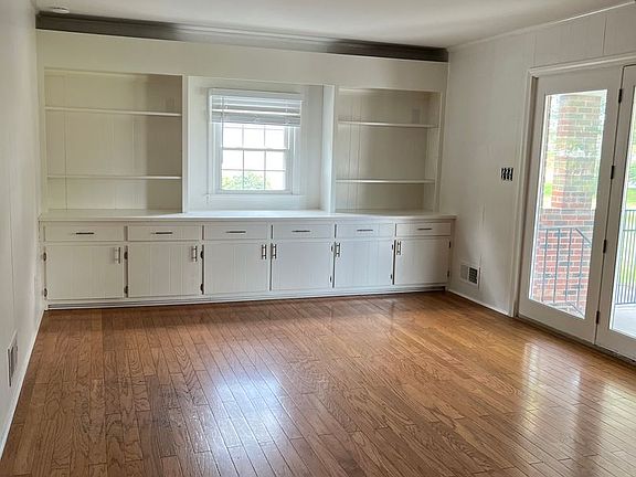 4th image of 1424 Willow Way