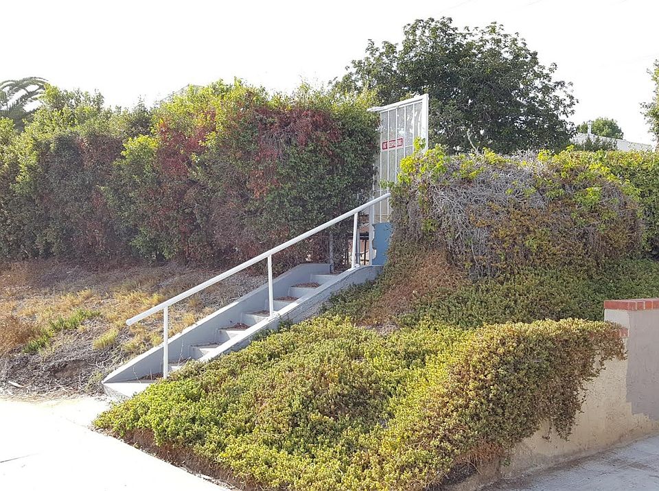 1st image of 2152 Balboa Ave