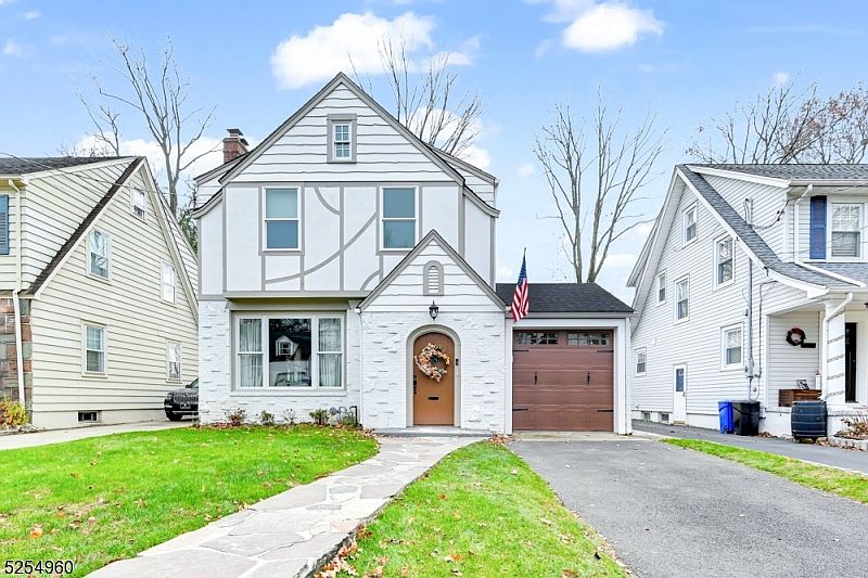 1st image of 111 Linden Ave
