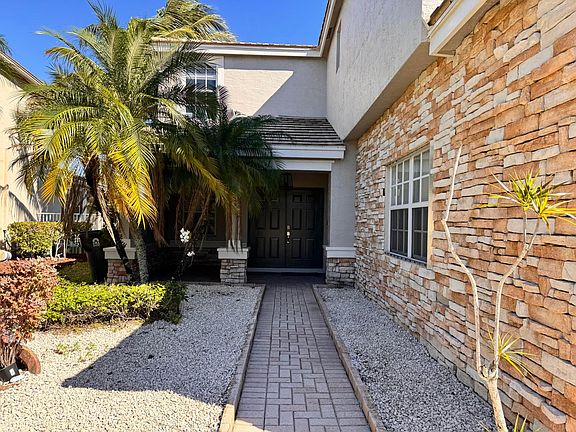 2nd image of 5708 Saddle Trail Lane