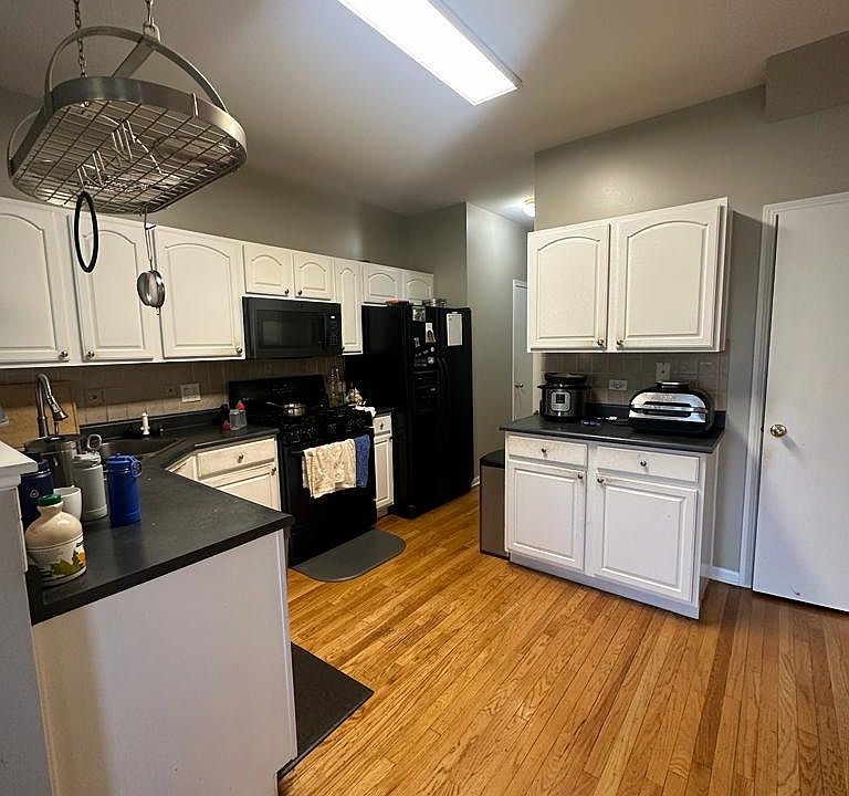 1st image of 318 Abington Woods Dr #1