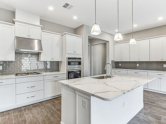 2nd image of 381 Stone Creek Cir
