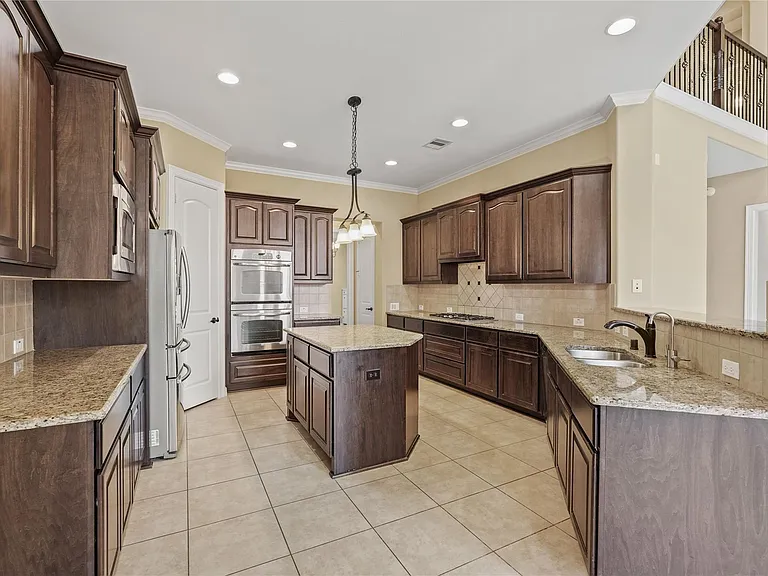 2515 Sentry Oak Way — Photo 12
