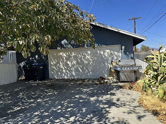 3rd image of 300 W Moyer St