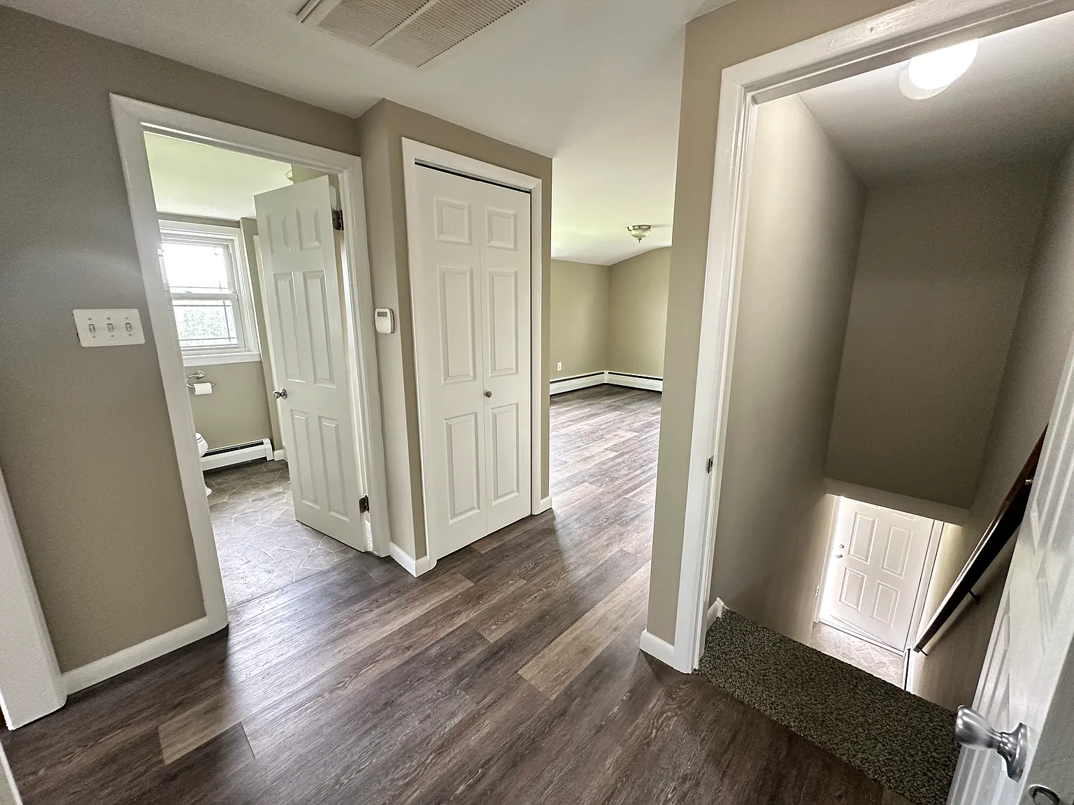 2 bed, 1050 sqft, $1,800 — Photo 4
