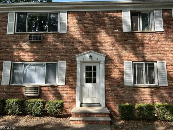 180 Littleton Rd #4, Parsippany-Troy Hills Twp., NJ 07054