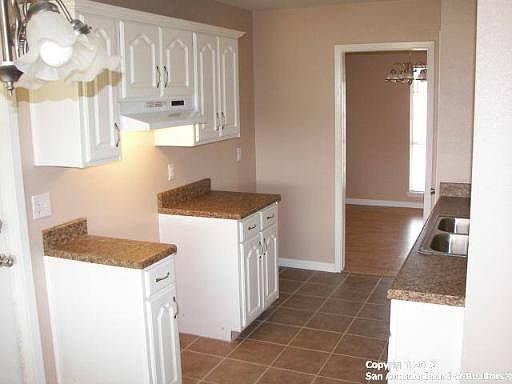5th image of 7906 STURDY OAKS DR