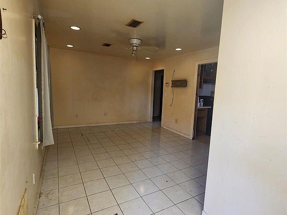 4th image of 4610 Martha St