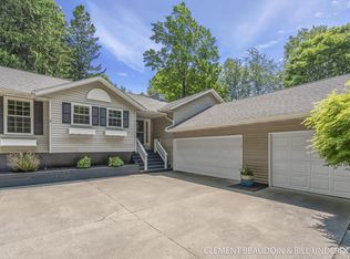 477 S Union St, Douglas, MI 49406