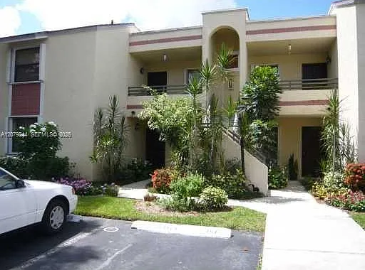 Pierpointe East Condo One — Photo 1